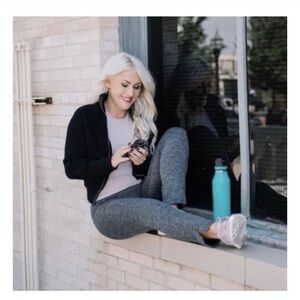 Like new Athleta herringbone Mercer tights leggings